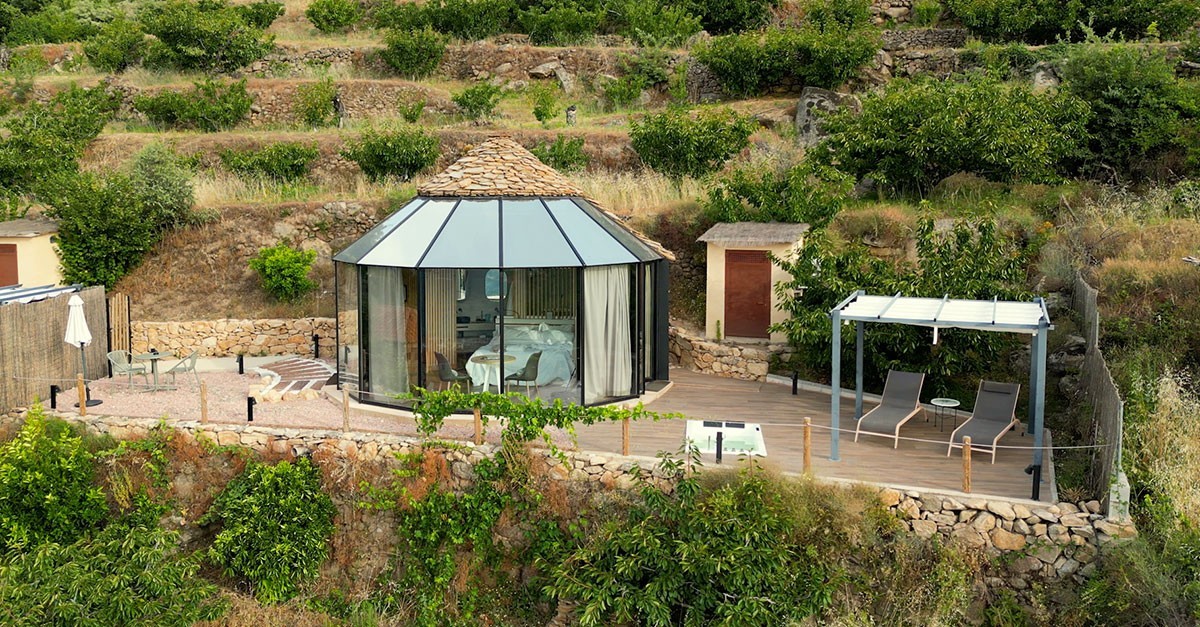 From shepherds' huts to luxury glamping: we explore Valle del Jerte's rural accommodation