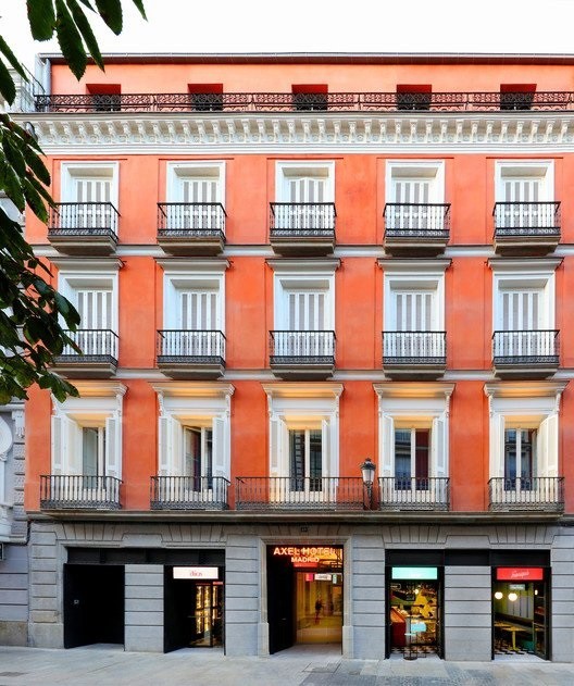 Limestone Capital crece en España con la compra a HIP del hotel Axel de Madrid