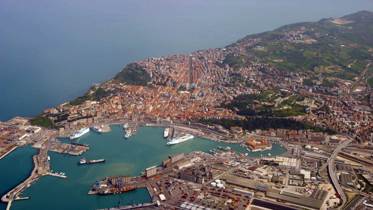 Le 6 città dove vivere con pochi soldi in italia