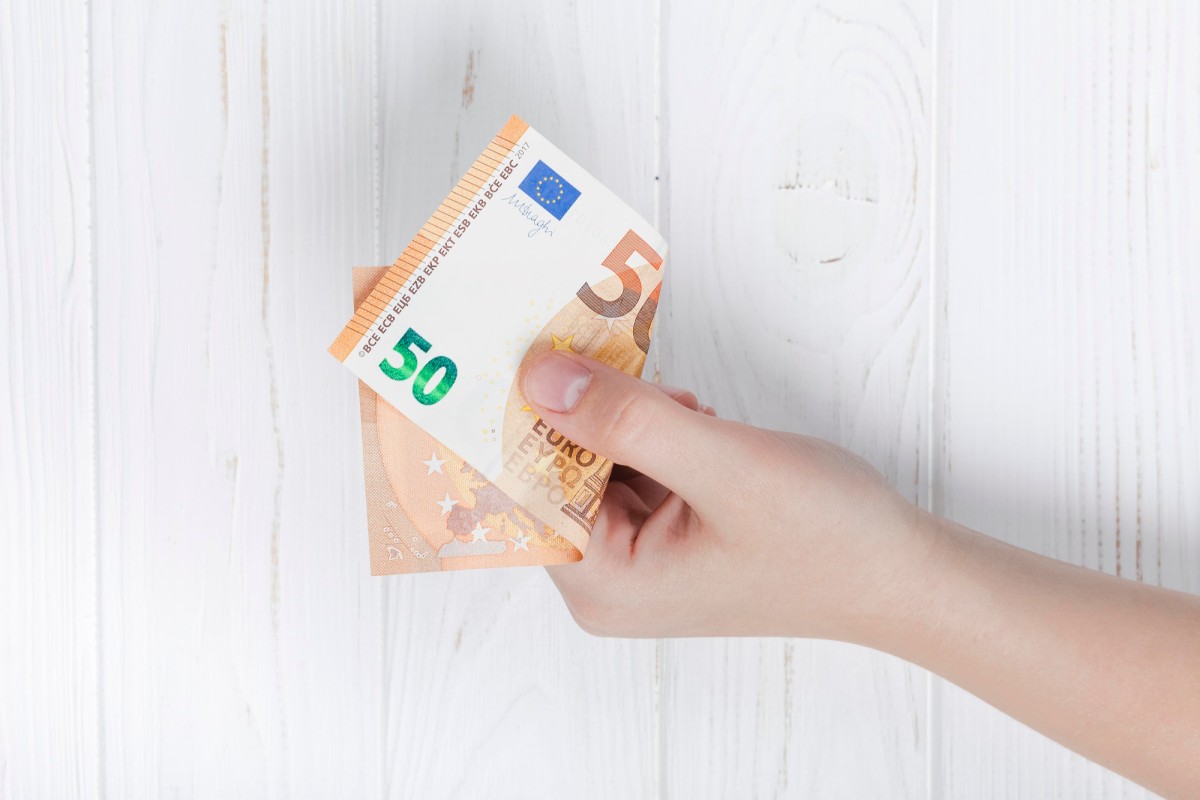 Prestar dinero a un familiar