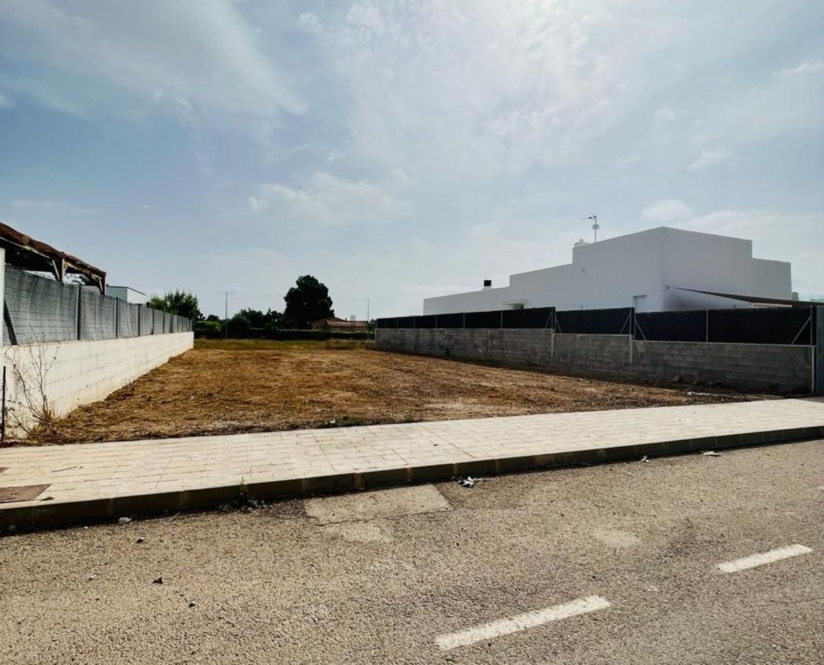 Terreny en venda a Alacant per 75.000 euros / idealista