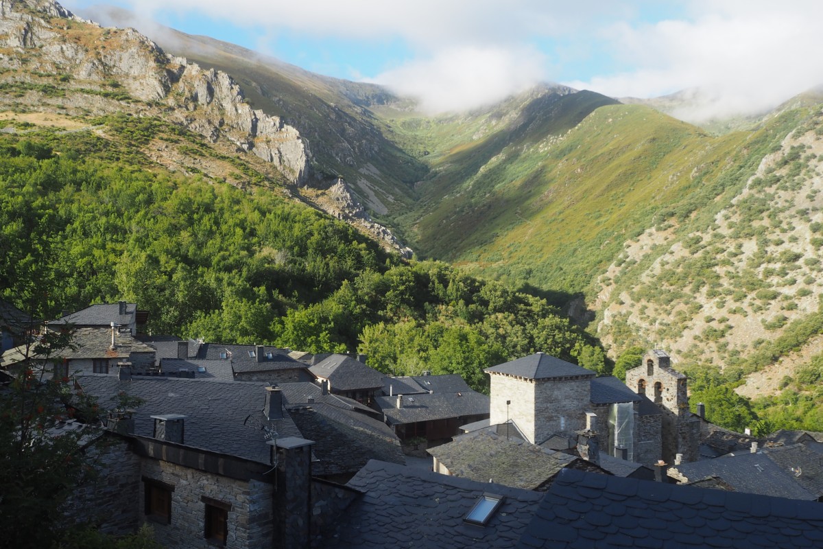 PUEBLOS DE ESPAÑA QUE DEBERÍAS VISITAR EN NAVIDAD, Peñalba de Santiago