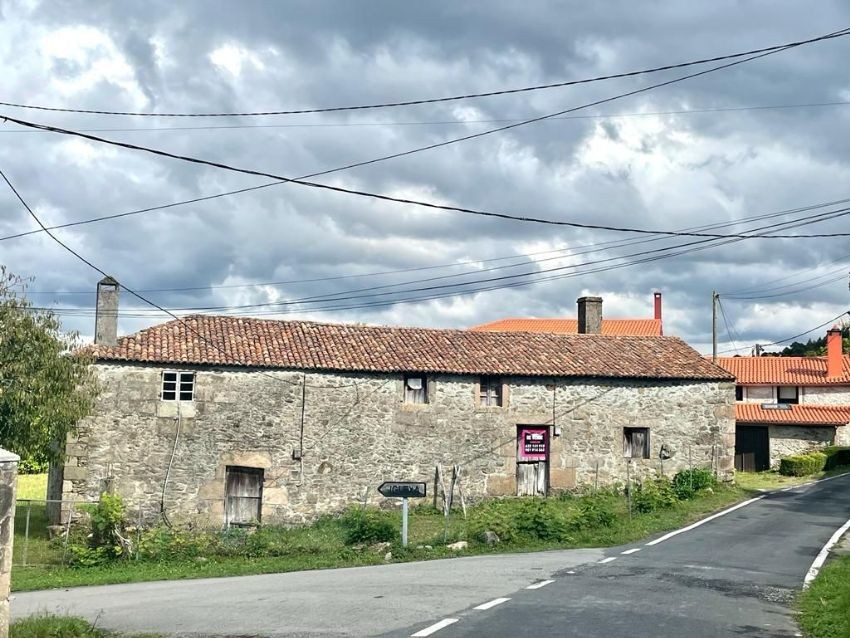 Casa de pueblo en venta en A Coruña