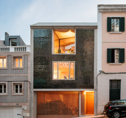 Fachada de azulejos en Lisboa