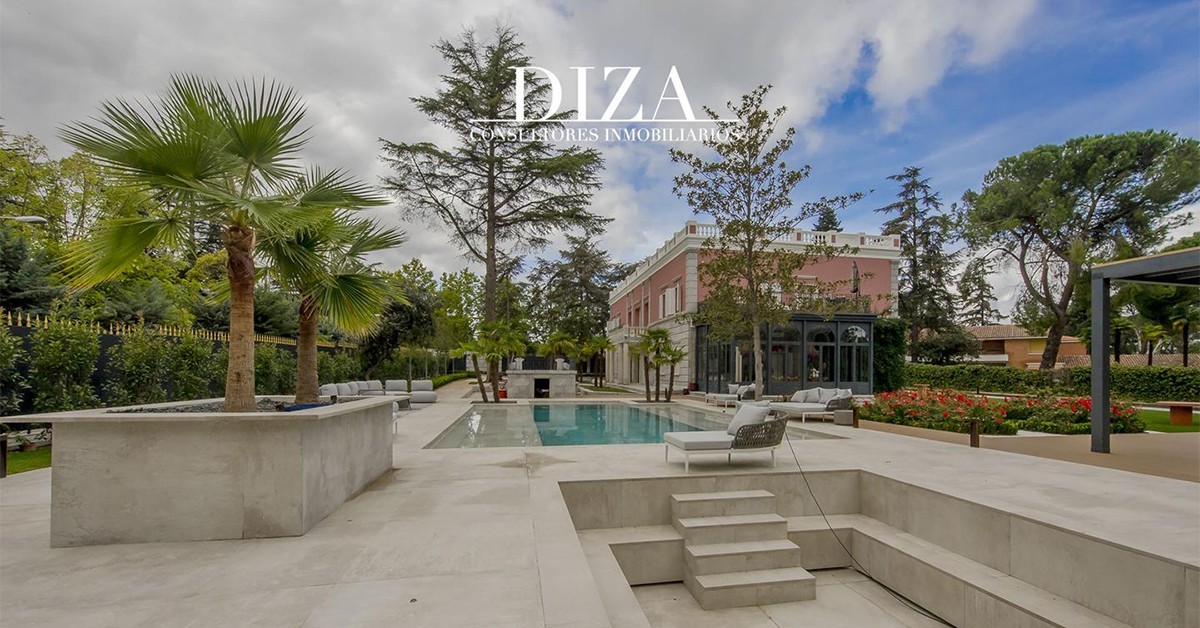 Mansion for sale with materials from a former palace in one of Madrid's most luxurious areas