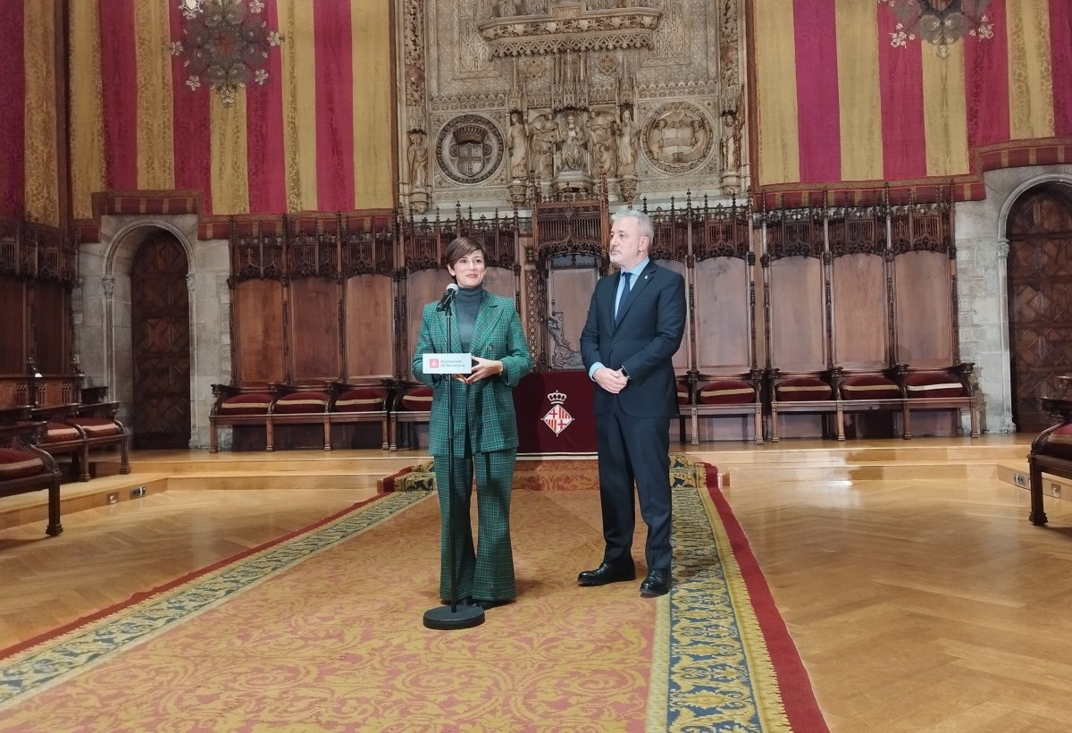 La ministra de Vivienda y Agenda Urbana, Isabel Rodríguez, se reúne con el alcalde de Barcelona, Jaume Collboni, tras participar ambos en el acto de presentación del proyecto ganador del Congreso Mundial de la Arquitectura UIA de Barcelona 2026