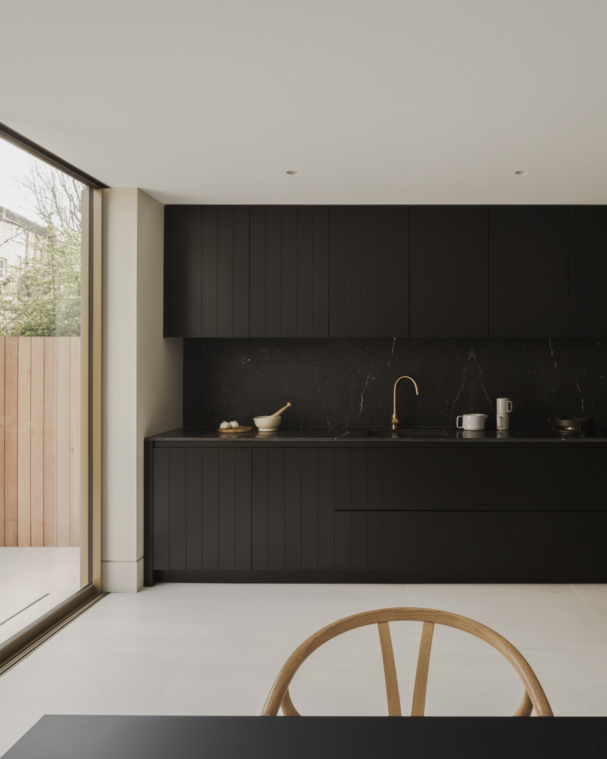 Cocina en tonos negros