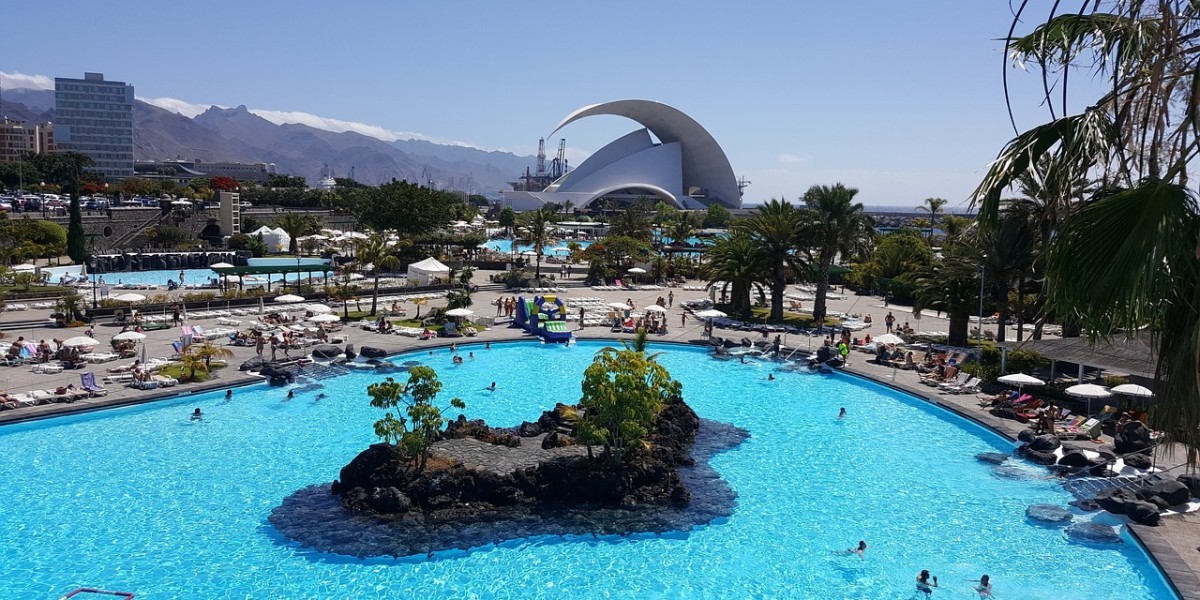 Living in Santa Cruz de Tenerife: what it's like, where to live and advantages