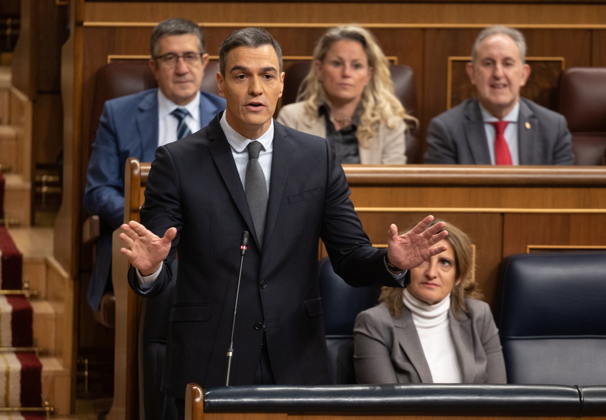El presidente del Gobierno, Pedro Sánchez, interviene durante una sesión de control al Gobierno, en el Congreso de los Diputados, a 28 de febrero de 2024, en Madrid (España)