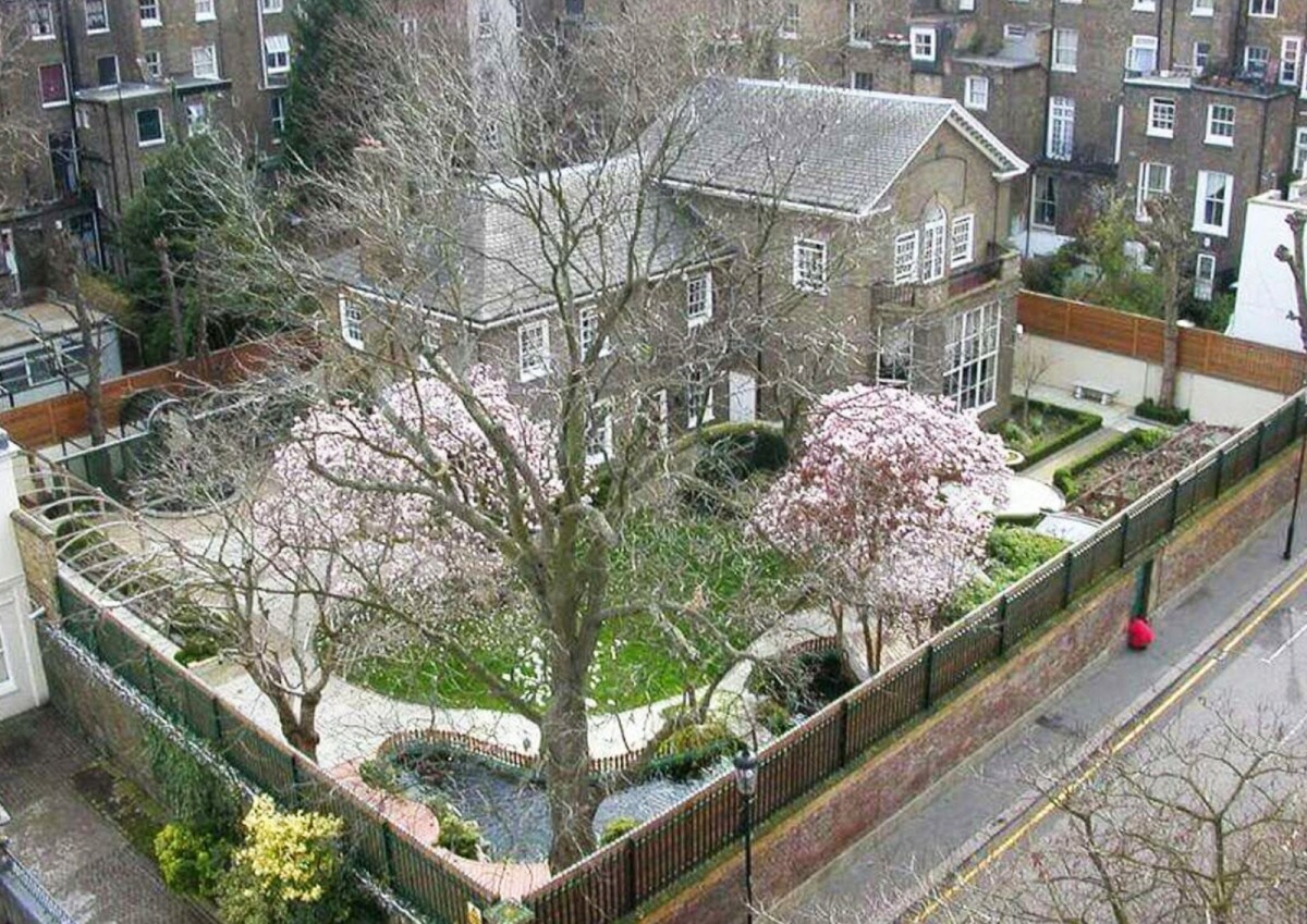 Vistas exteriores de la vivienda de Mercury en Londres