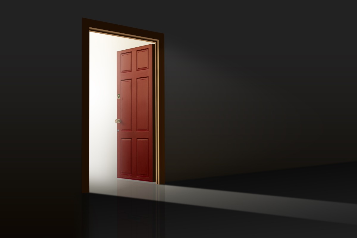 ¿Cambiar la puerta de un piso, es posible sin permiso?