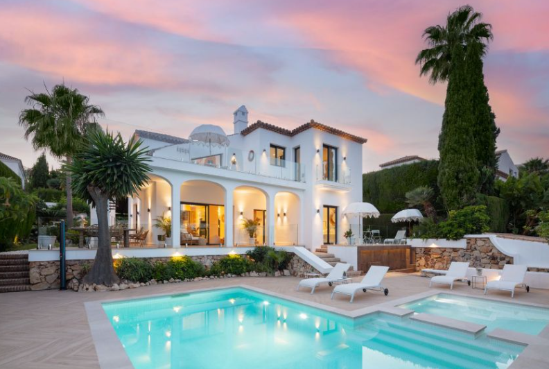 Chalet independiente en venta en Marbella