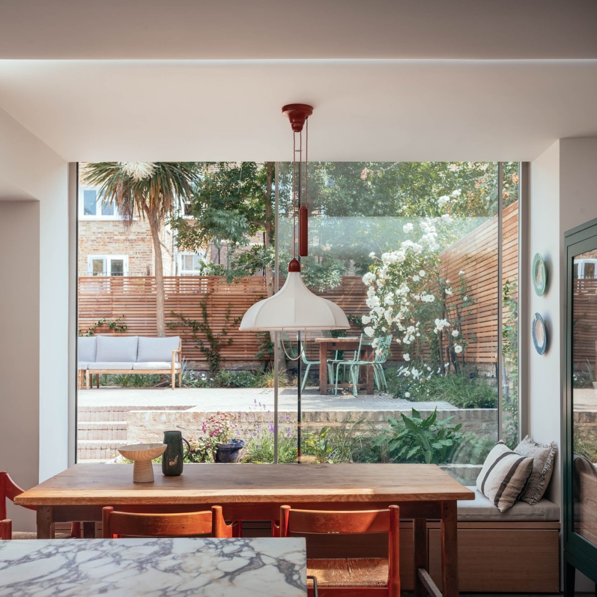 Comedor con vistas al jardín