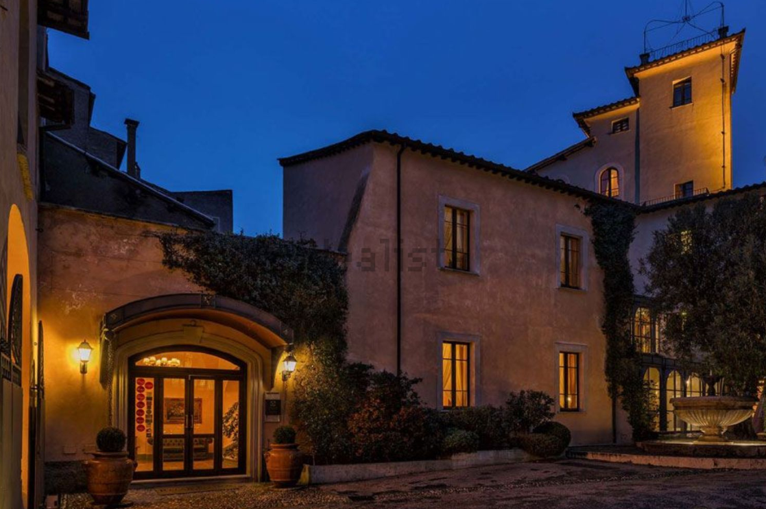 hotel in vendita