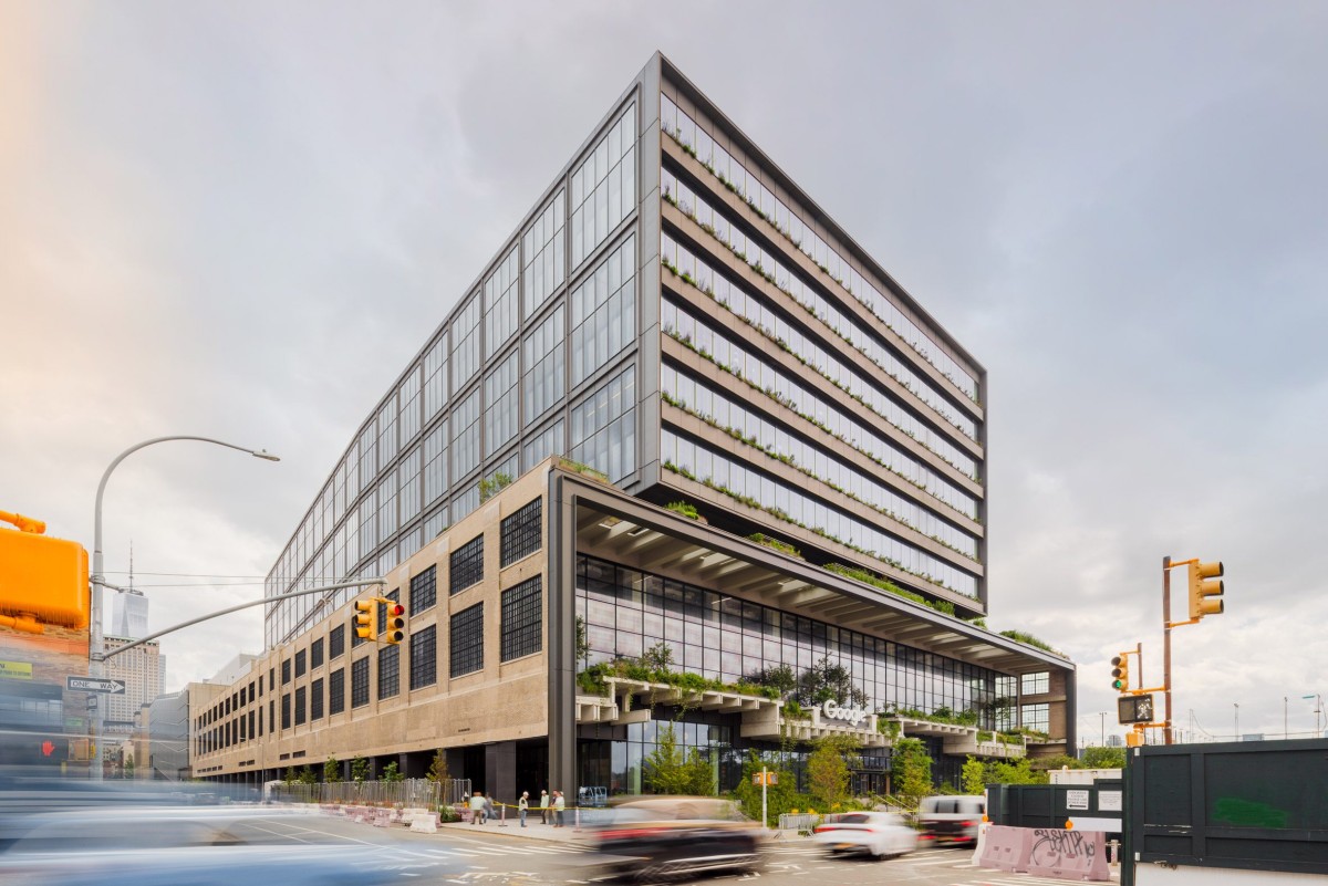 El proyecto ha levantado un edificio de 70 metros de altura y 9 plantas a las tres existentes del edificio original.