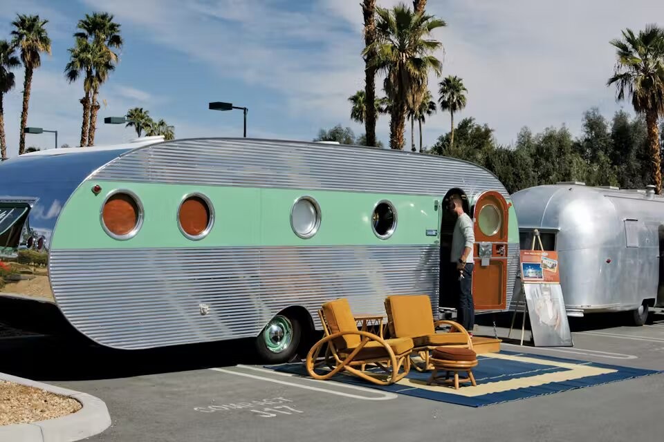 La Modernism Week de Palm Springs no solo es una feria para mostrar la restauración de remolques y caravanas vintage sino también para ponerlas en venta.