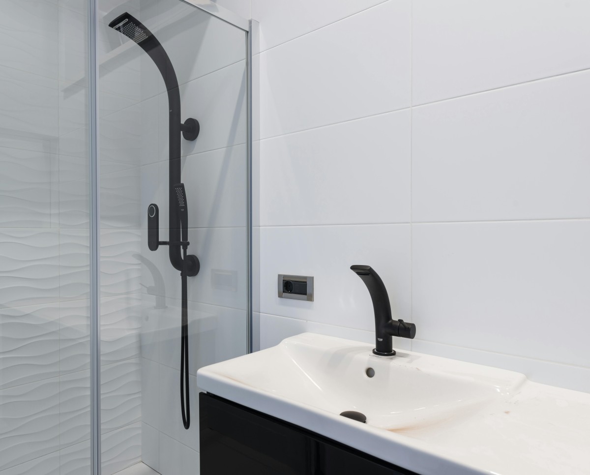 Pintar azulejos baño