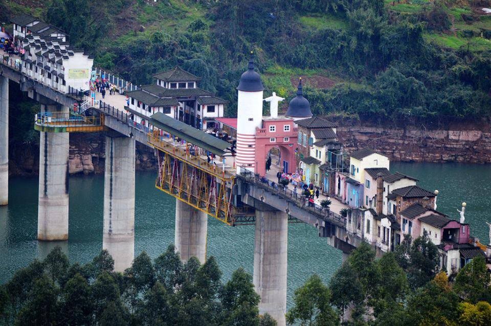 El puente que se ha vuelto viral en las redes