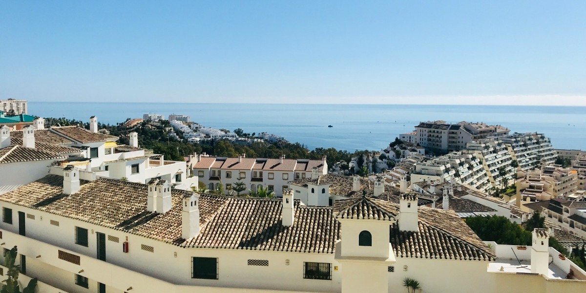 Foreigners buying property in Spain