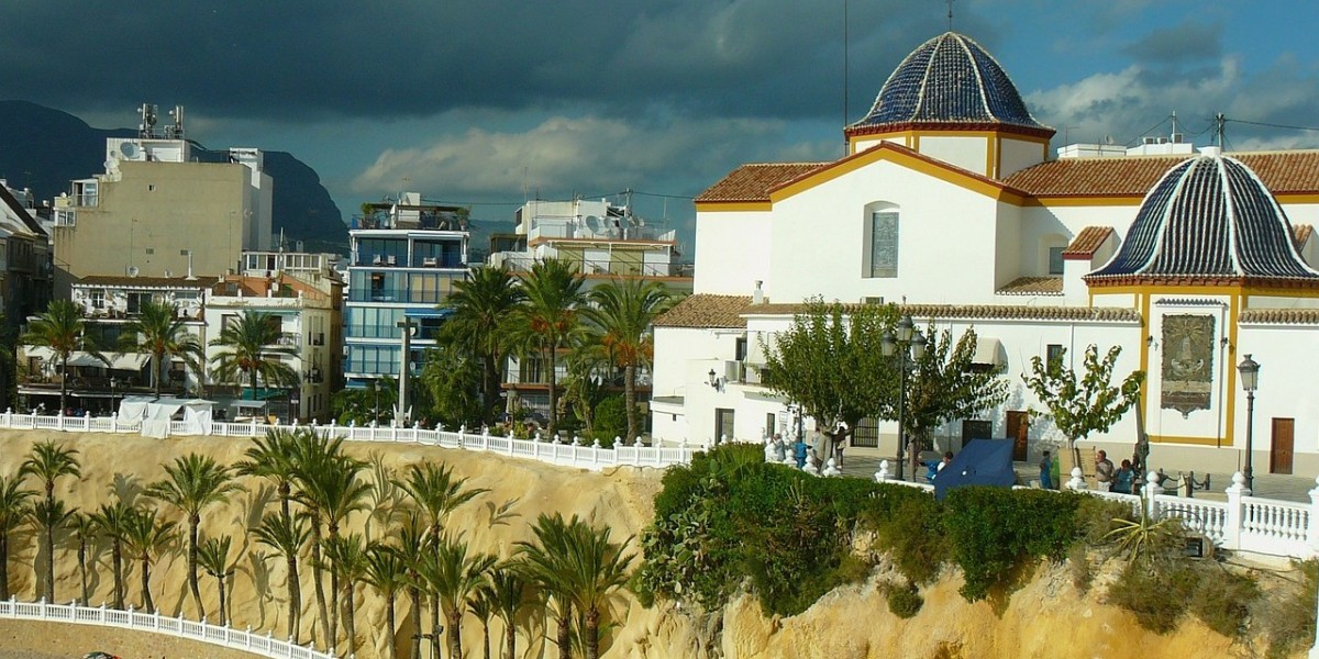 Living in Benidorm: pros and cons, where to live and how much does it cost?