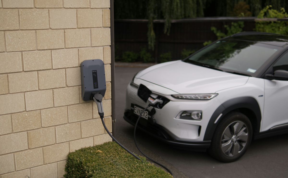 Un cargador eléctrico revaloiza una casa