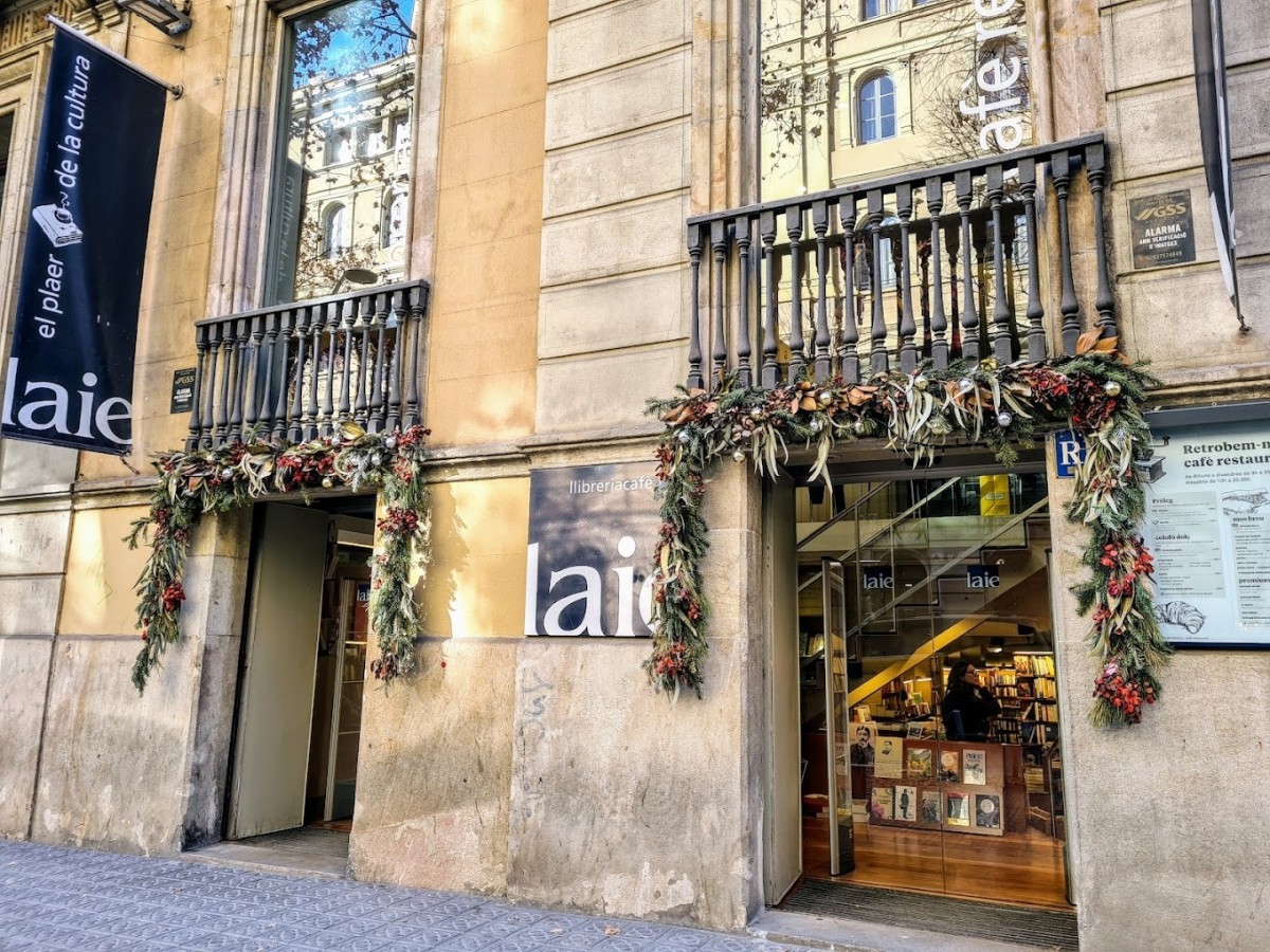 La histórica librería Laie de Barcelona traslada su sede a un edificio de Núñez i Navarro en Via Laietana La histórica librería Laie de Barcelona traslada su sede a un edificio de Núñez i Navarro en Via Laietana