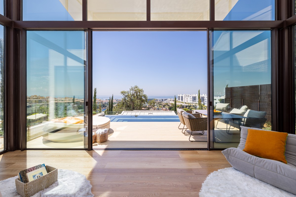 Villa with pool