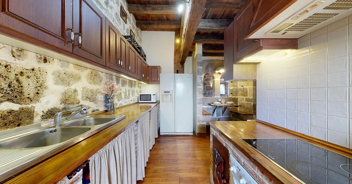 La torre de Lezana en Burgos sigue en venta en idealista