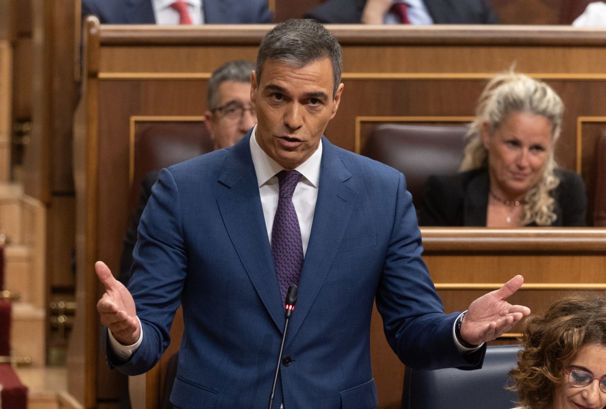El presidente del Gobierno, Pedro Sánchez, interviene durante una sesión de control, en el Congreso de los Diputados, a 12 de junio de 2024, en Madrid (España).