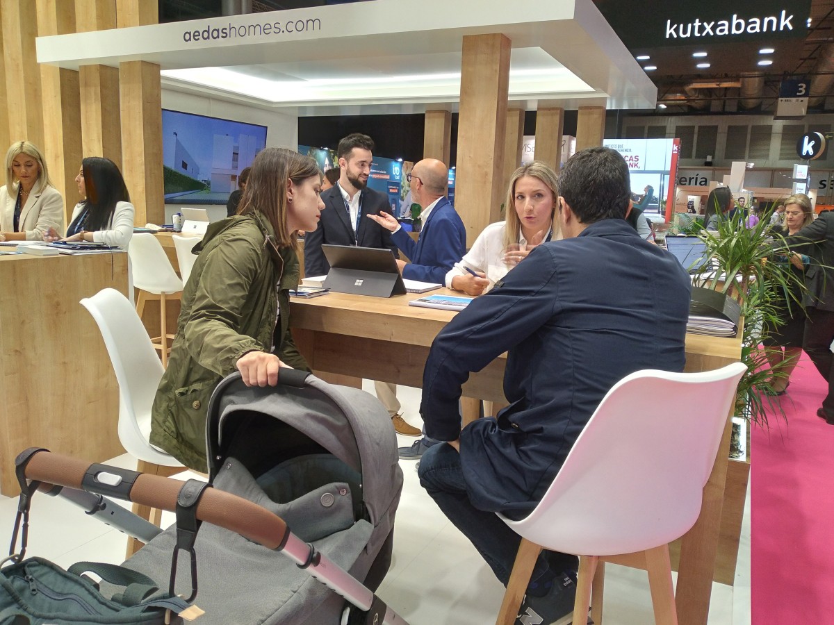 'Stand' de Aedas Homes en el SIMA 2023