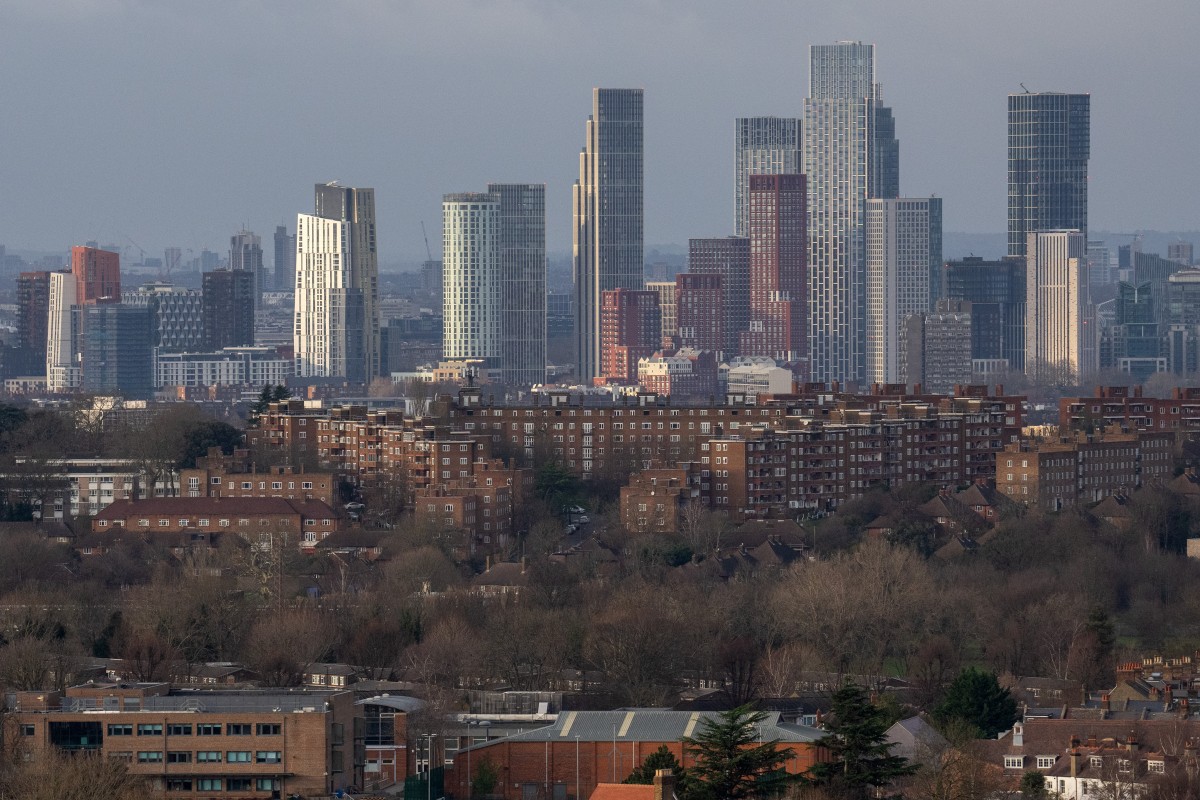 Vistas de Londres con las Torres Vauxhall al fondo