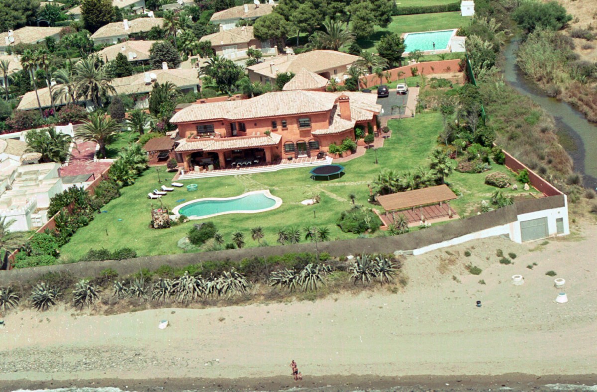 Aerial view of 'La Gaviota' in Marbella. The house belonged to Encarna Sánchez and until its demolition it belonged to Antonio Banderas