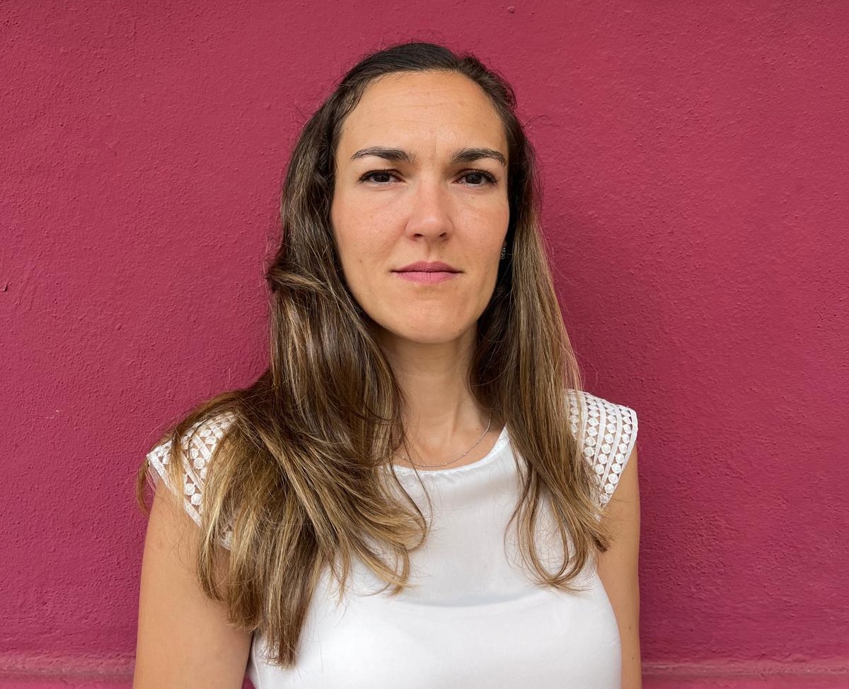 De propietaria indignada a investigadora privada: justifica que su okupa no es vulnerable gracias a sus vecinos
