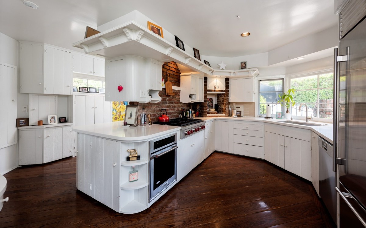 La casa donde vivió el actor Gene Wilder vuelve al mercado por casi 13 millones de dólares