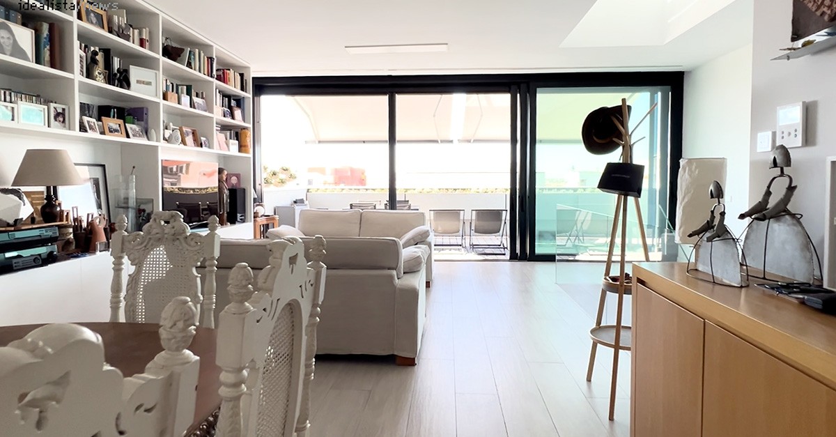 Interior de la casa del arquitecto Israel Alba