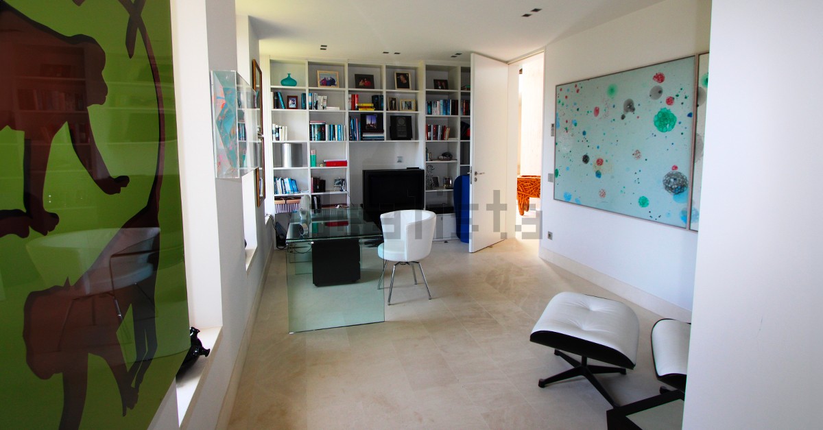 Vivienda con forma de barco en Palma de Mallorca.