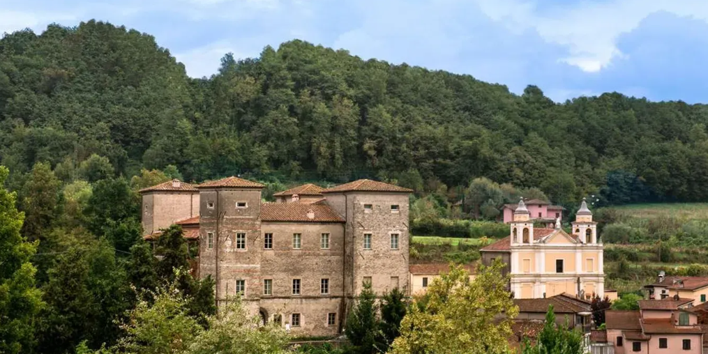 Castillo en Lunigiana (Italia)