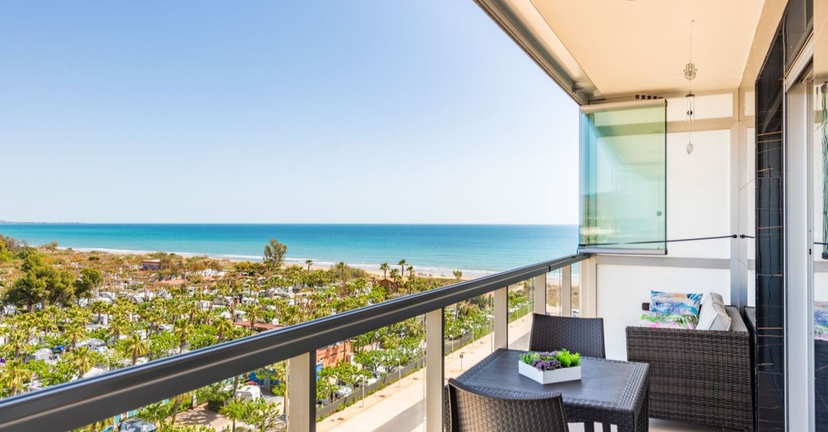 Beach apartment Spain