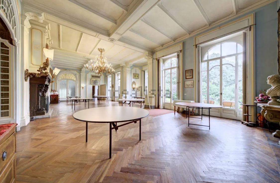 Castillo del siglo XVIII en Piamonte (Italia)