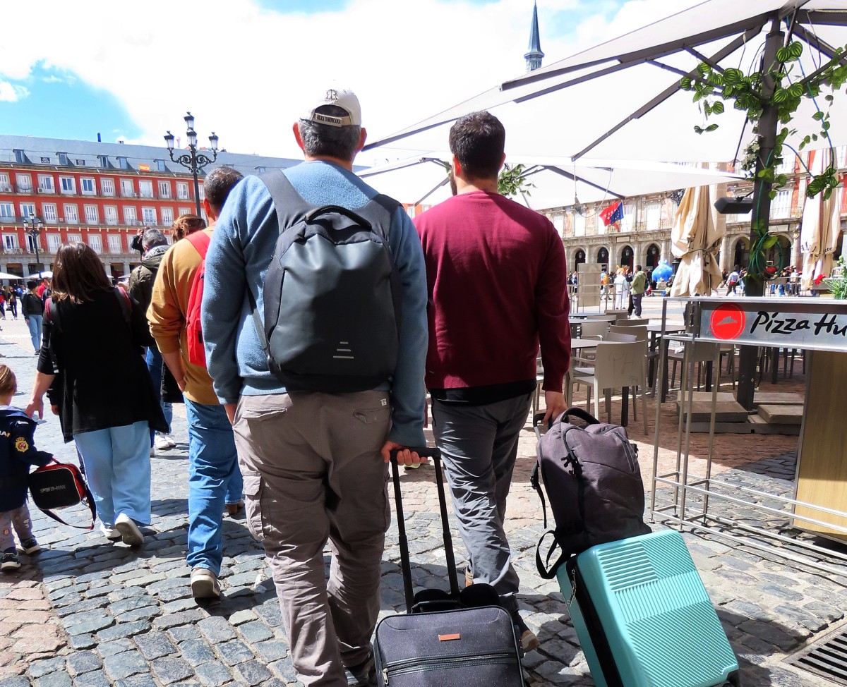 Turistas en la Plaza Mayor de Madrid