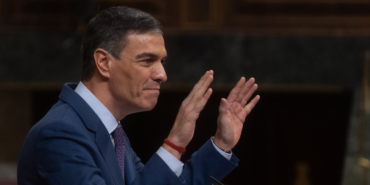 Sánchez traslada a Bildu su predisposición a prorrogar ayudas anticrisis que caducan este año El presidente del Gobierno, Pedro Sánchez, interviene durante una sesión plenaria, en el Congreso de los Diputados, a 27 de noviembre de 2024, en Madrid (España).