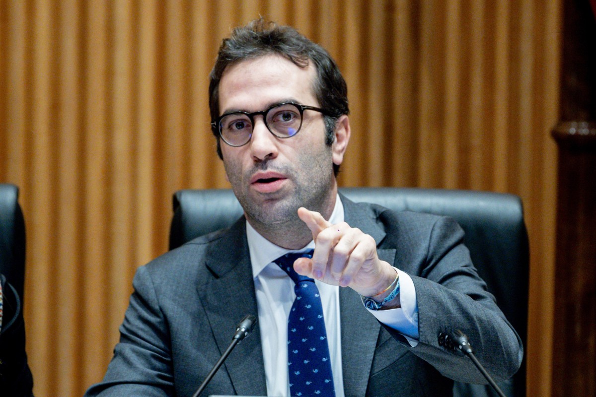 El Gobierno pedirá entre esta semana y la siguiente el quinto desembolso de fondos europeos El ministro de Economía, Comercio y Empresa, Carlos Cuerpo, comparece ante la Comisión de Economía, Comercio y Transformación Digital, entre otros asuntos de su Departamento, en el Congreso de los Diputados, a 11 de diciembre de 2024, en Madrid (España).