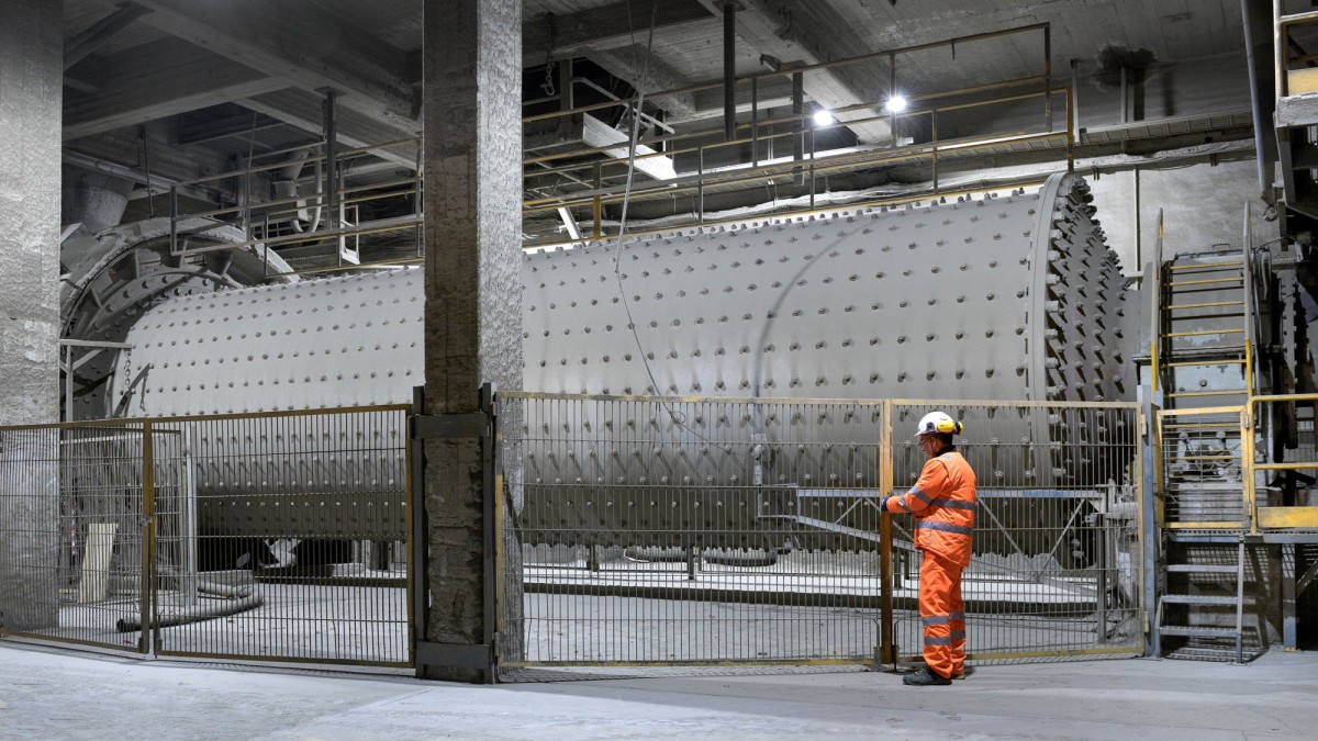 El consumo de cemento crece un 1,8% hasta noviembre y consolida su recuperación Archivo - Imagen de recurso de fábrica de cemento