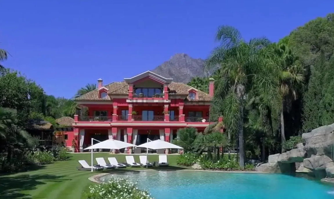 Ultra luxury mansion