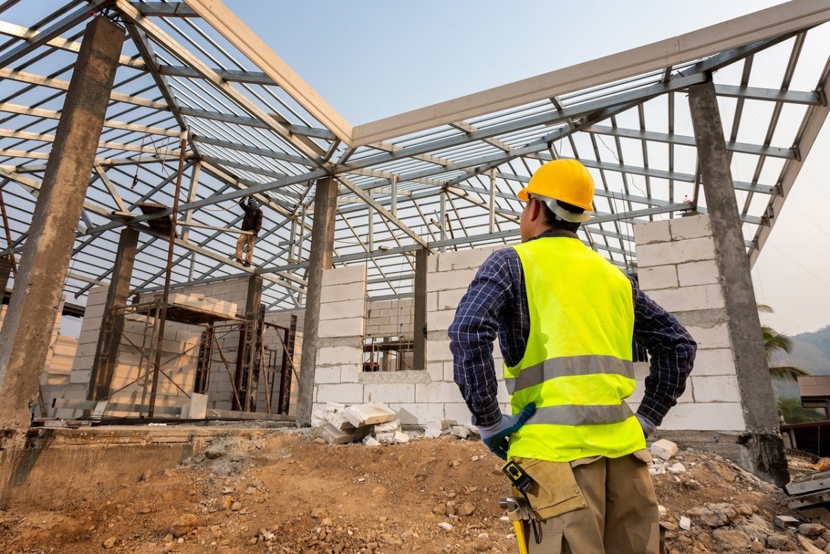 Sólo el 9,7% de los parados de la construcción posee algún título formativo en el sector Archivo - Construcción.