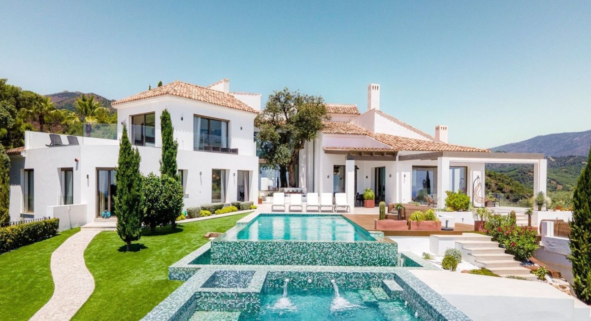 Luxury villa in Spain