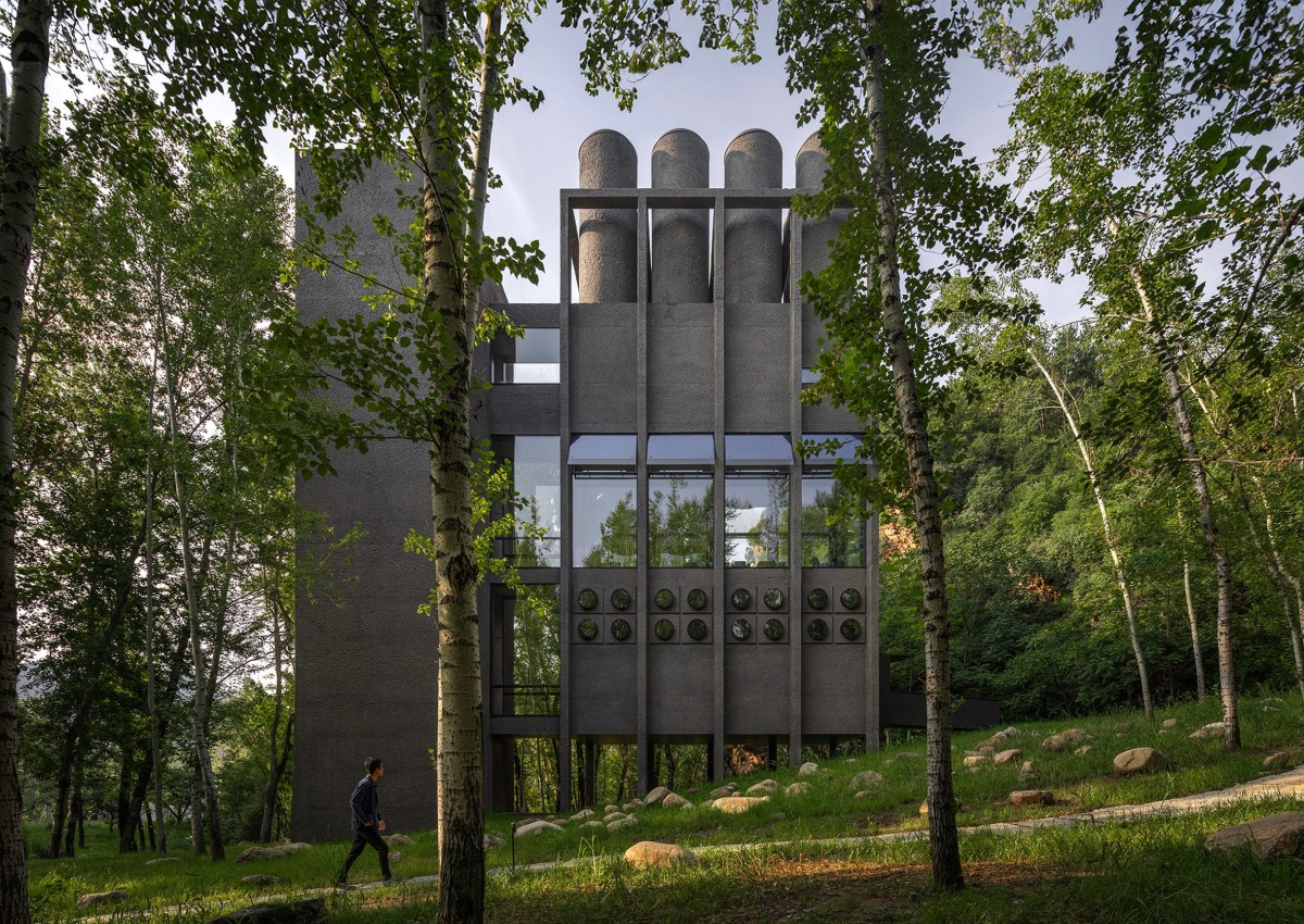 El Wulingshan Eye Stone Spring es un balneario diseñado por Vector Architects en el valle de Wuling (China).