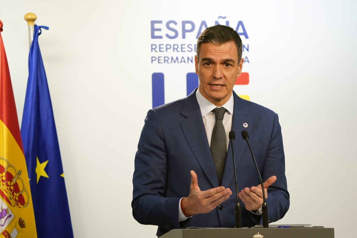 Sánchez insiste: "Más vivienda asequible y menos Airbnb"