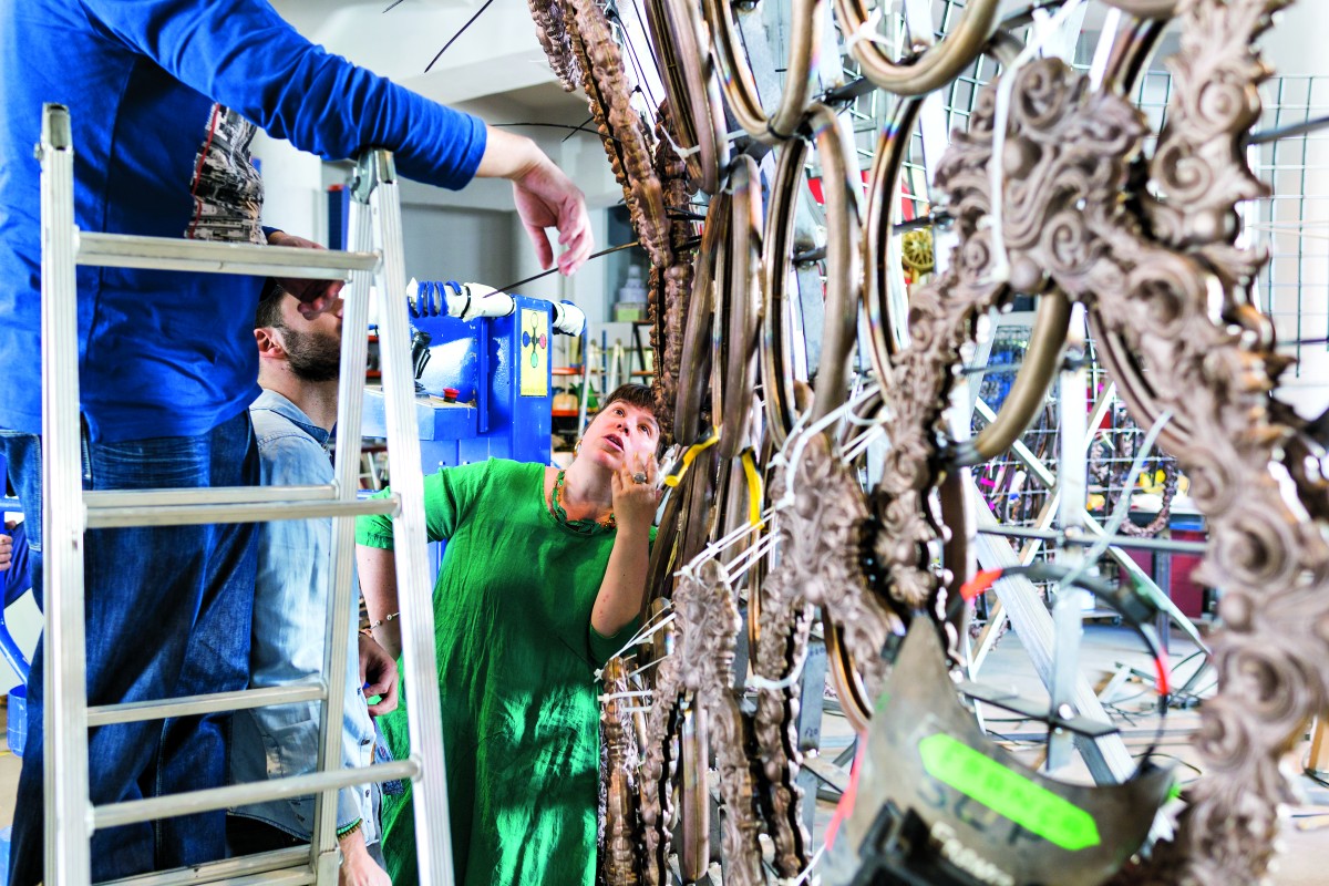 Vasconcelos diseñando "Ill be your mirror"