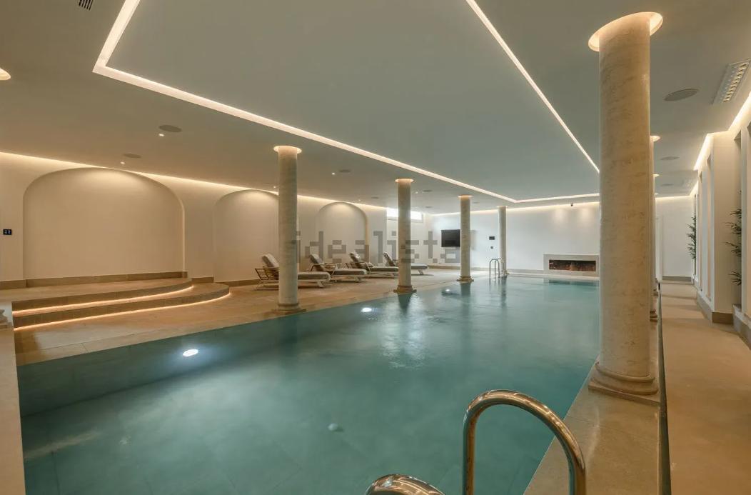 Casas con piscina climatizada